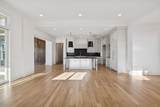 8876 Edgecomb Dr - Photo 16
