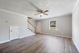 2556 Oak Hill Dr - Photo 4