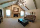 1454 Twin Feather Dr - Photo 18