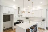 2216 Summitt Ave - Photo 3