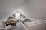 986 Meadow Walk Lane - Photo 32