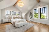 2806 Oakland Ave - Photo 44