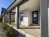 205 Settlers Way - Photo 2