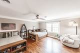 1048 Hillview Dr - Photo 34