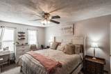 1026 Waters Edge Cir - Photo 52