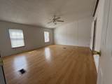 935 Pointe Ln - Photo 13