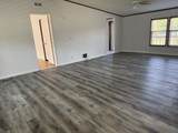 935 Pointe Ln - Photo 9