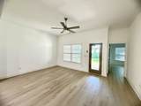 101 Edgefield Ct - Photo 2