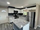 335 Hampshire Dr - Photo 3