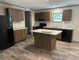 29 West Drive - Photo 3