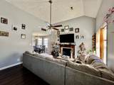 1697 Parkside Dr - Photo 4