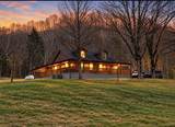 1528 Knob Creek Rd - Photo 2