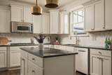 2500C W Linden Ave - Photo 3