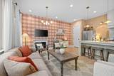 1037C Scovel St - Photo 8