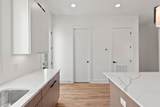 1016 W Trinity Ln - Photo 10