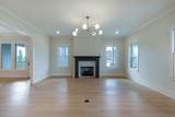 799 Saint Clair Ave - Photo 5