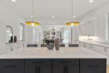 6004 Jocelyn Hollow Rd - Photo 17