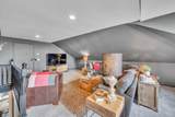 1043 W Greenwood Ave - Photo 65