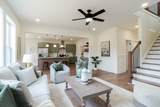 2112 E Hill Dr - Photo 16