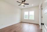 2112 E Hill Dr - Photo 24