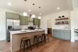 2112 E Hill Dr - Photo 8
