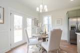 2112 E Hill Dr - Photo 10