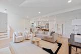 435 Edwin St - Photo 2