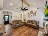 1044 Luton Way - Photo 8