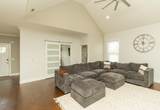 7140 Sylar Road - Photo 7