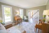 1130 Woodridge Place - Photo 8