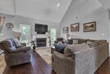 803 Carousel Ct - Photo 8