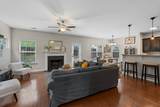 1030 Hemlock Dr - Photo 5