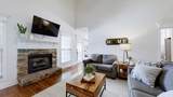 804 Twin View Dr - Photo 9