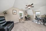 6029 Commodore Cir - Photo 17