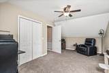 6029 Commodore Cir - Photo 18