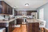 6029 Commodore Cir - Photo 6