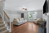 1077 Meandering Way - Photo 5