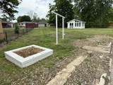 208 Linger Ln - Photo 4