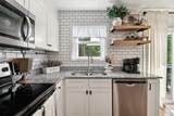 557 Skyview Dr - Photo 10
