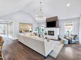 2025 Hornsby Dr - Photo 16