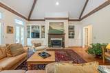 2048 Timberwood Dr - Photo 41