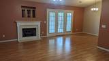 290 Lake Chateau Dr - Photo 12