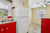 2923 Teakwood Dr - Photo 16