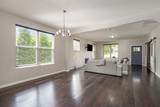 2303 Dewey Dr - Photo 11
