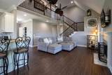 1021 Luton Way - Photo 16