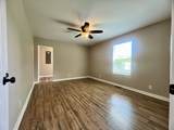 202 Maplewood Dr - Photo 20