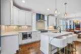 928 Thomas Ave - Photo 11
