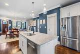 928 Thomas Ave - Photo 10