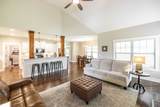 725B N Russell St - Photo 32