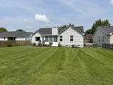 2035 Waterford Dr - Photo 2